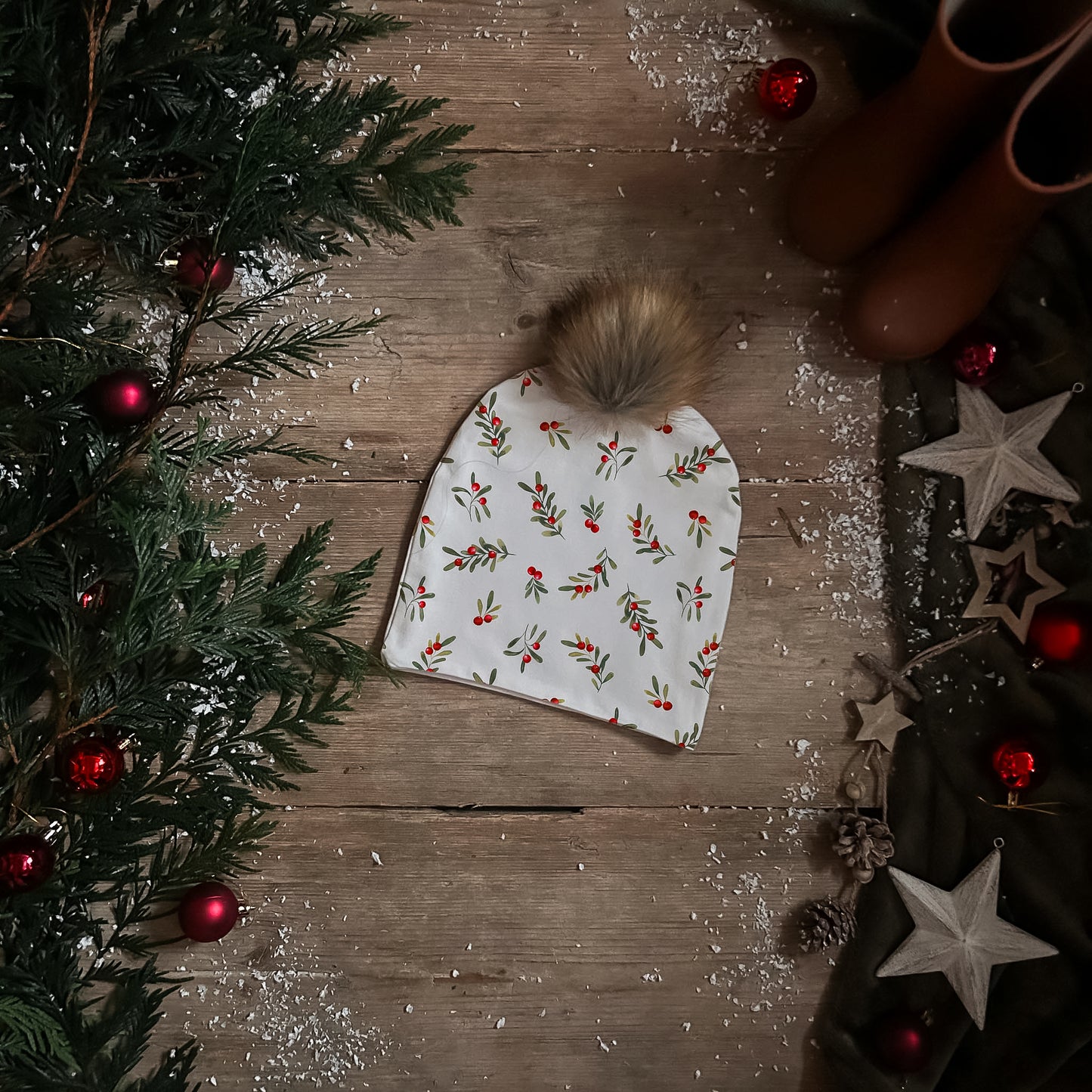 Mistletoe Bobble Hat