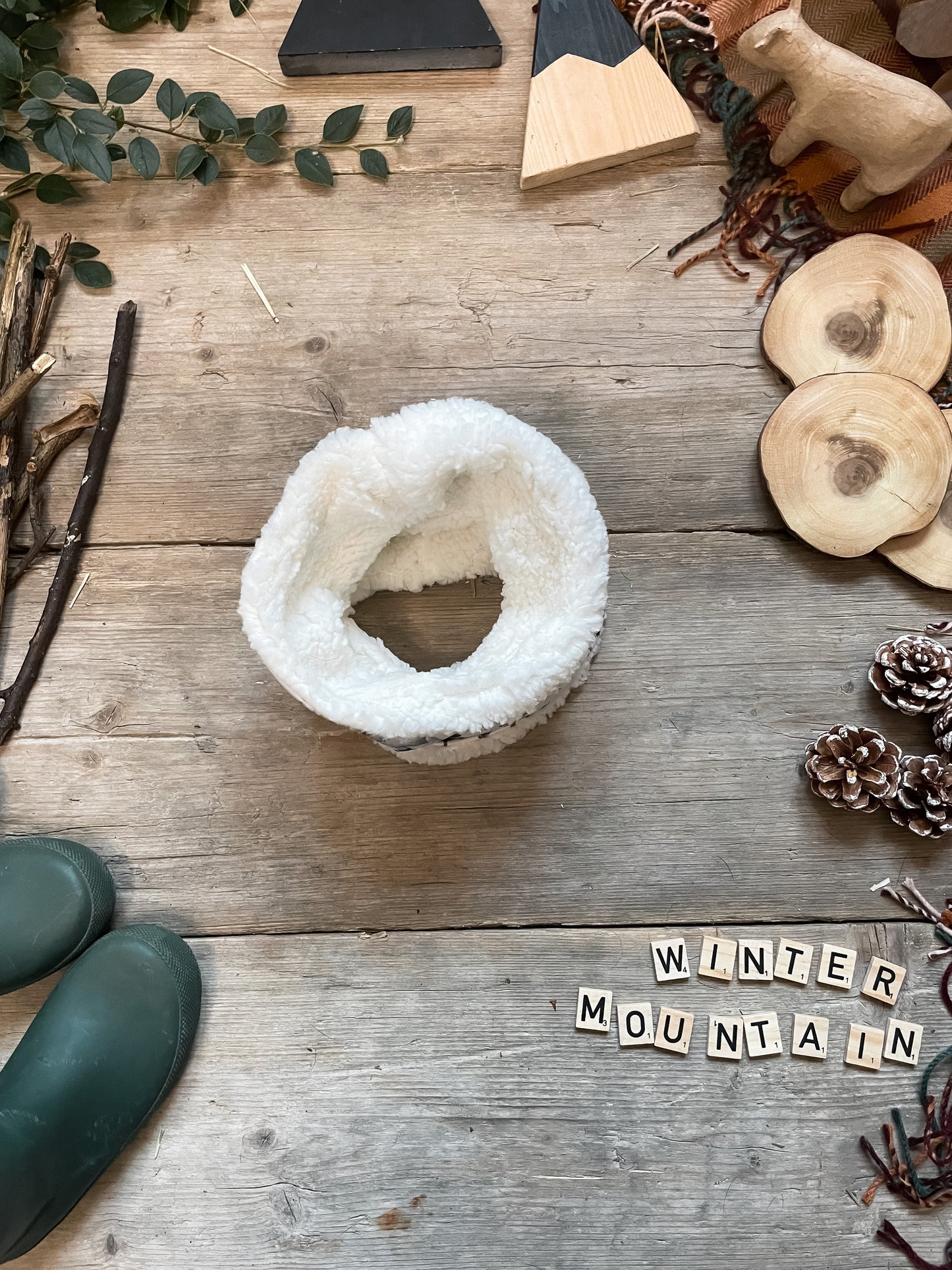 Winter Mountain Snood