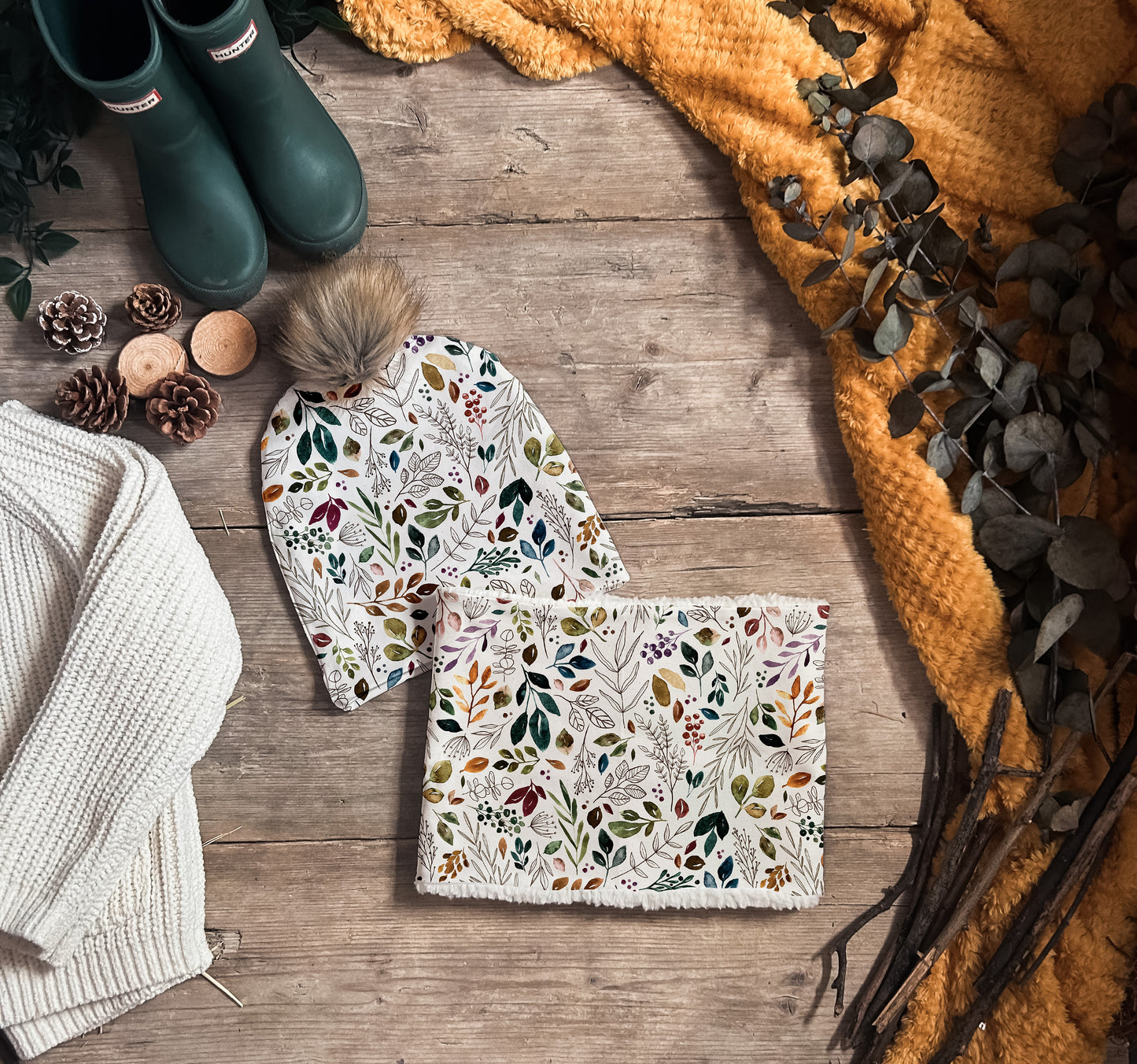 Watercolour Foliage Snood