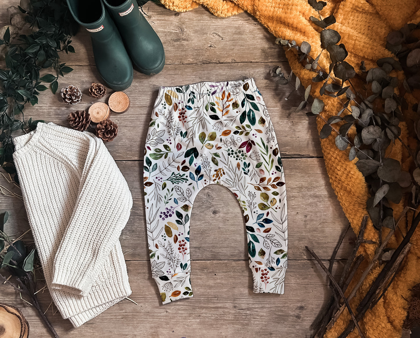 Watercolour Foliage Slim Harems