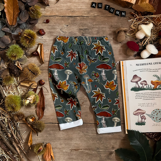 Forest Forage Cropped Leggings